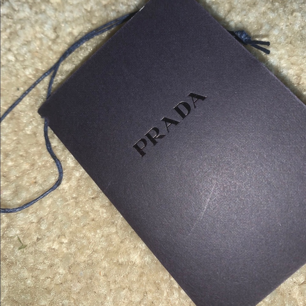 Prada tee shirt - Picture 2 of 6